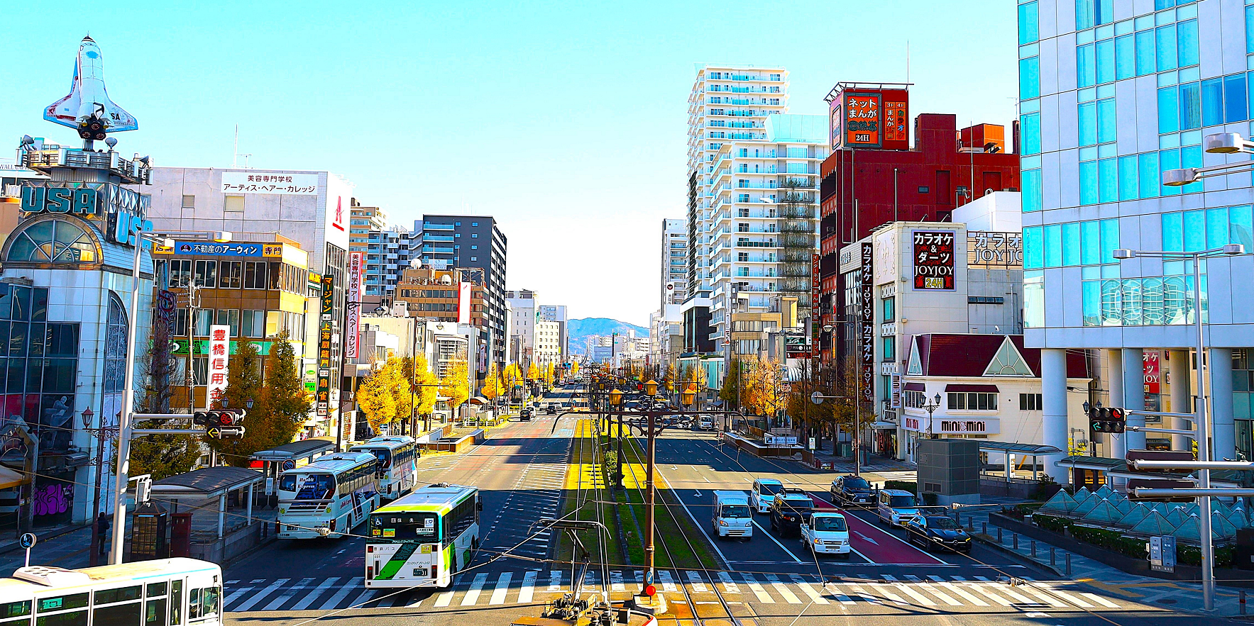豊橋駅前