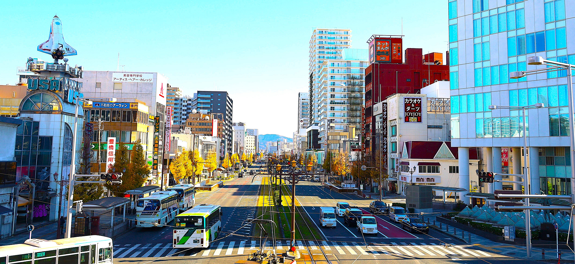 豊橋駅前