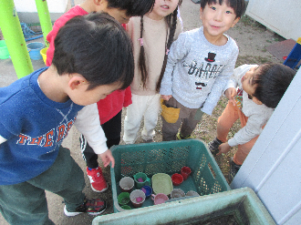 4さいこおりさがし