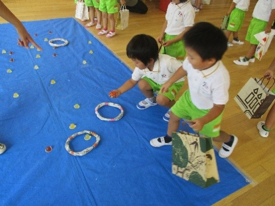 10月3歳児輪投げ